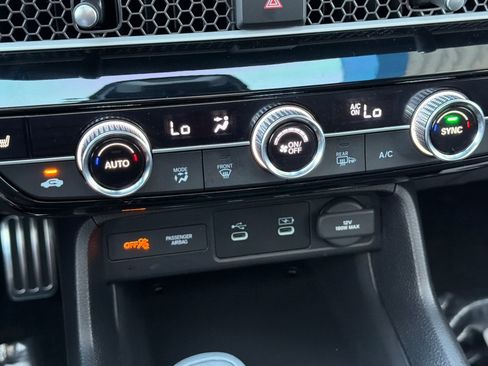 Used 2025 Honda Civic Sport image 19