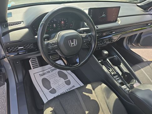 Used 2023 Honda Accord Sport image 15