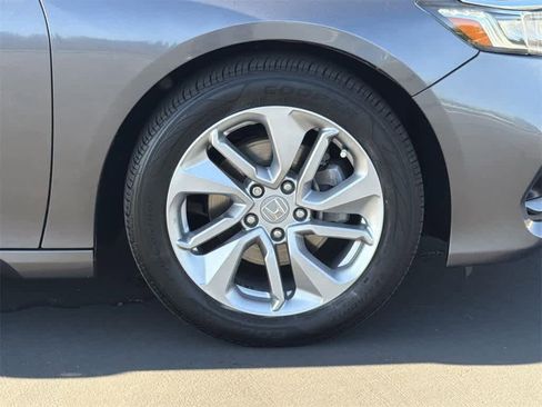 Used 2018 Honda Accord LX image 42