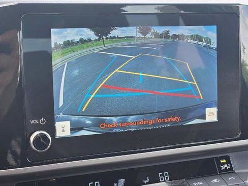 Used 2025 Toyota Camry SE FWD image 24
