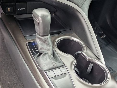 Used 2024 Toyota Camry SE image 20