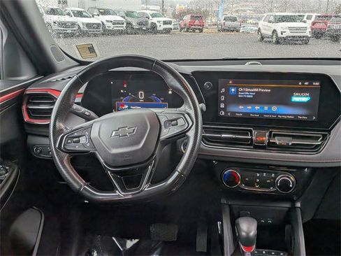 Used 2024 Chevrolet TrailBlazer RS w/ Driver Confidence Package image 28