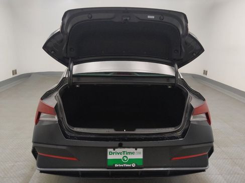 Used 2025 Hyundai Elantra Sport image 29