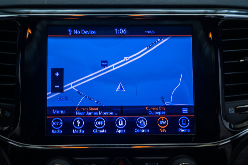 Used 2019 Jeep Grand Cherokee Altitude AWD/4WD image 25