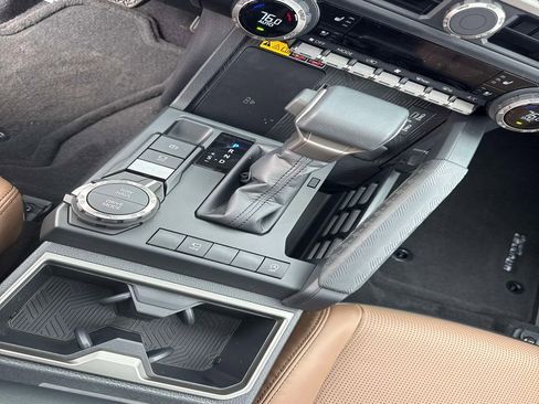 New 2026 Toyota 4Runner Limited image 24