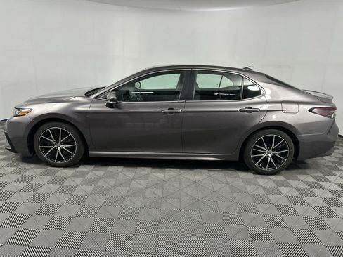 Used 2024 Toyota Camry SE FWD image 12