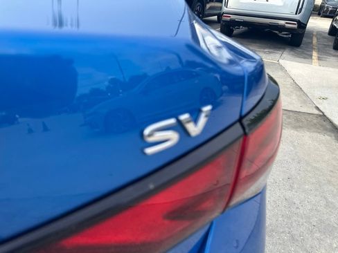 Used 2024 Nissan Sentra SV FWD image 11