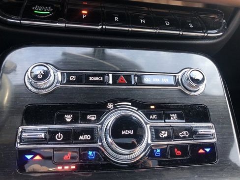 Certified 2022 Lincoln Nautilus Reserve w/ Equipment Group 201A image 13