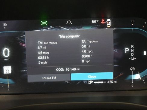 Used 2023 Volvo XC60 B5 Plus image 28