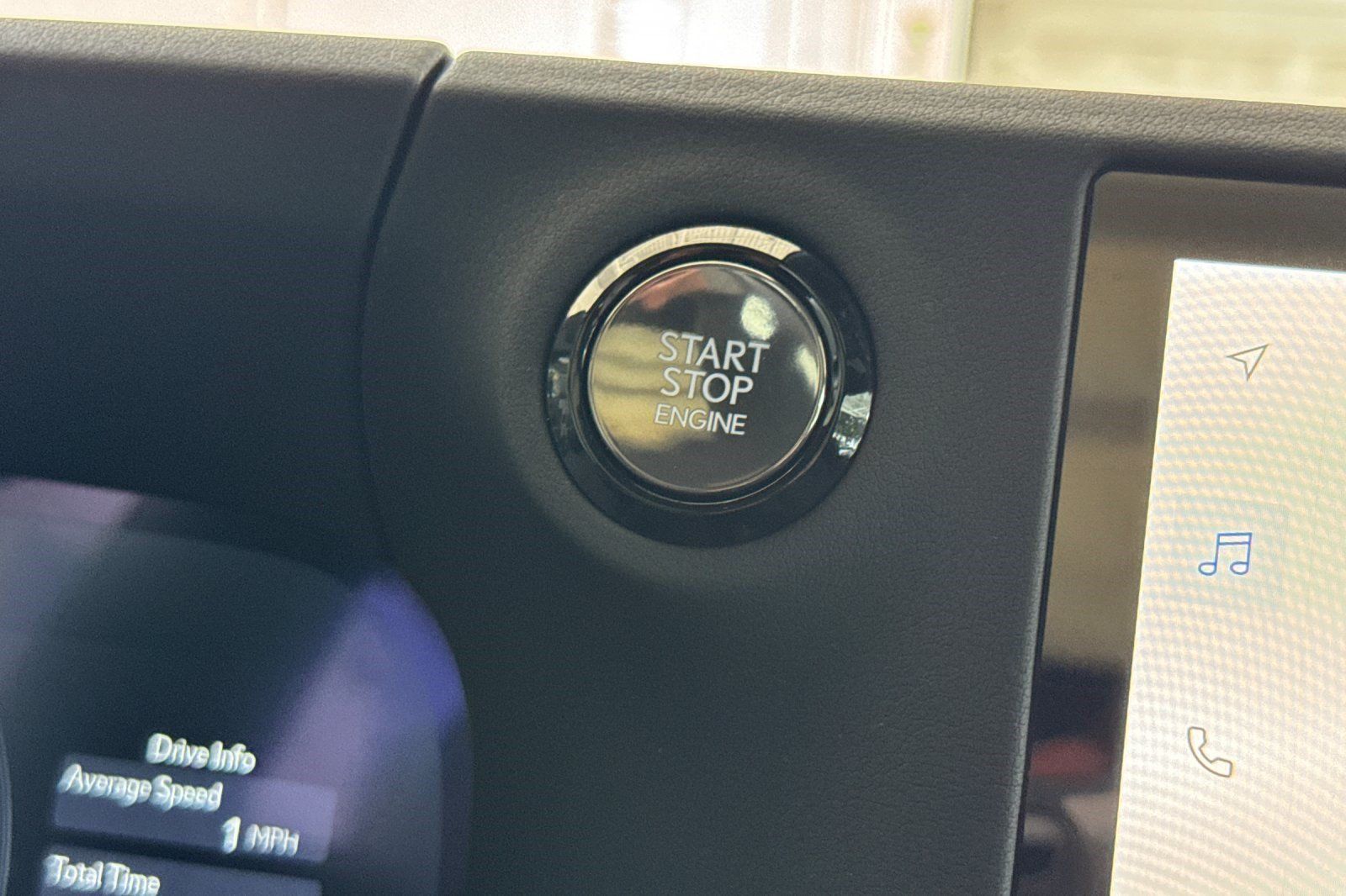 Used 2024 Lexus GX 550 w/ Accessory Package (31) AWD/4WD image 30