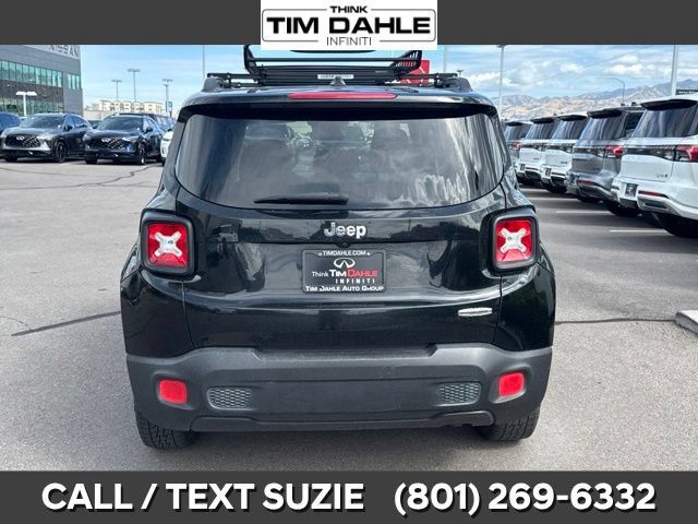 Used 2017 Jeep Renegade Latitude FWD image 7