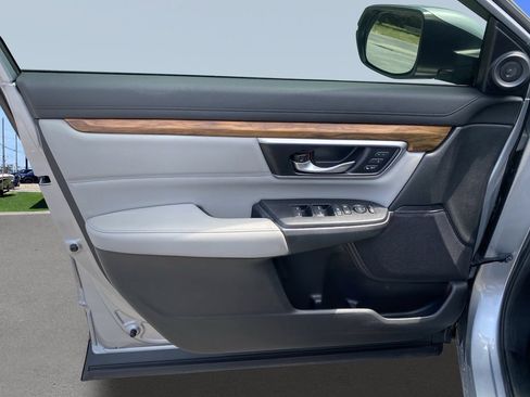 Used 2019 Honda CR-V Touring image 18
