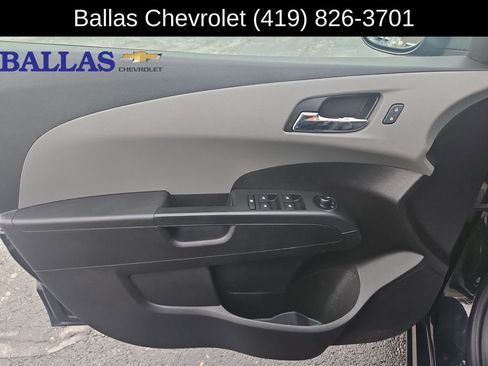 Certified 2015 Chevrolet Sonic LT image 21