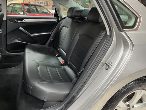 Used 2013 Volkswagen Passat 2.5 SE FWD image 22