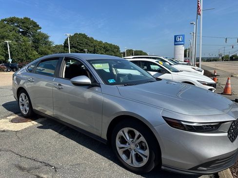 Used 2024 Honda Accord LX image 3