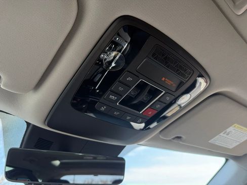 New 2026 Kia Carnival SX Prestige image 21