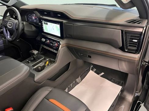 Certified 2024 GMC Sierra 1500 AT4 w/ Technology Package AWD/4WD image 8