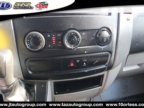 Used 2013 Freightliner Sprinter 3500 RWD image 22