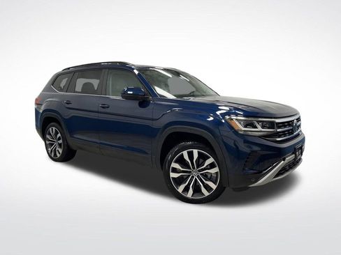 Used 2022 Volkswagen Atlas SE w/ Panoramic Sunroof Package image 40