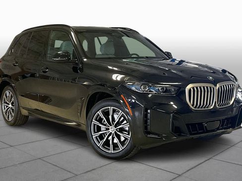 Used 2025 BMW X5 xDrive40i w/ M Sport Package image 2