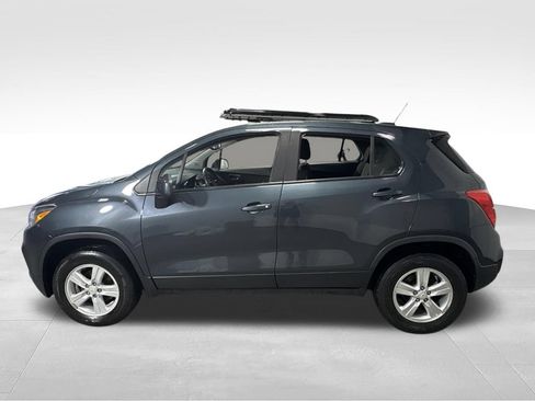 Used 2021 Chevrolet Trax LS AWD/4WD image 6