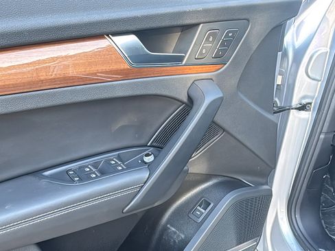 Used 2022 Audi Q5 2.0T Premium Plus image 13