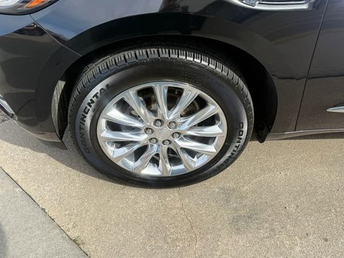 Used 2020 Buick Enclave Premium w/ Sun and Sites Package image 48