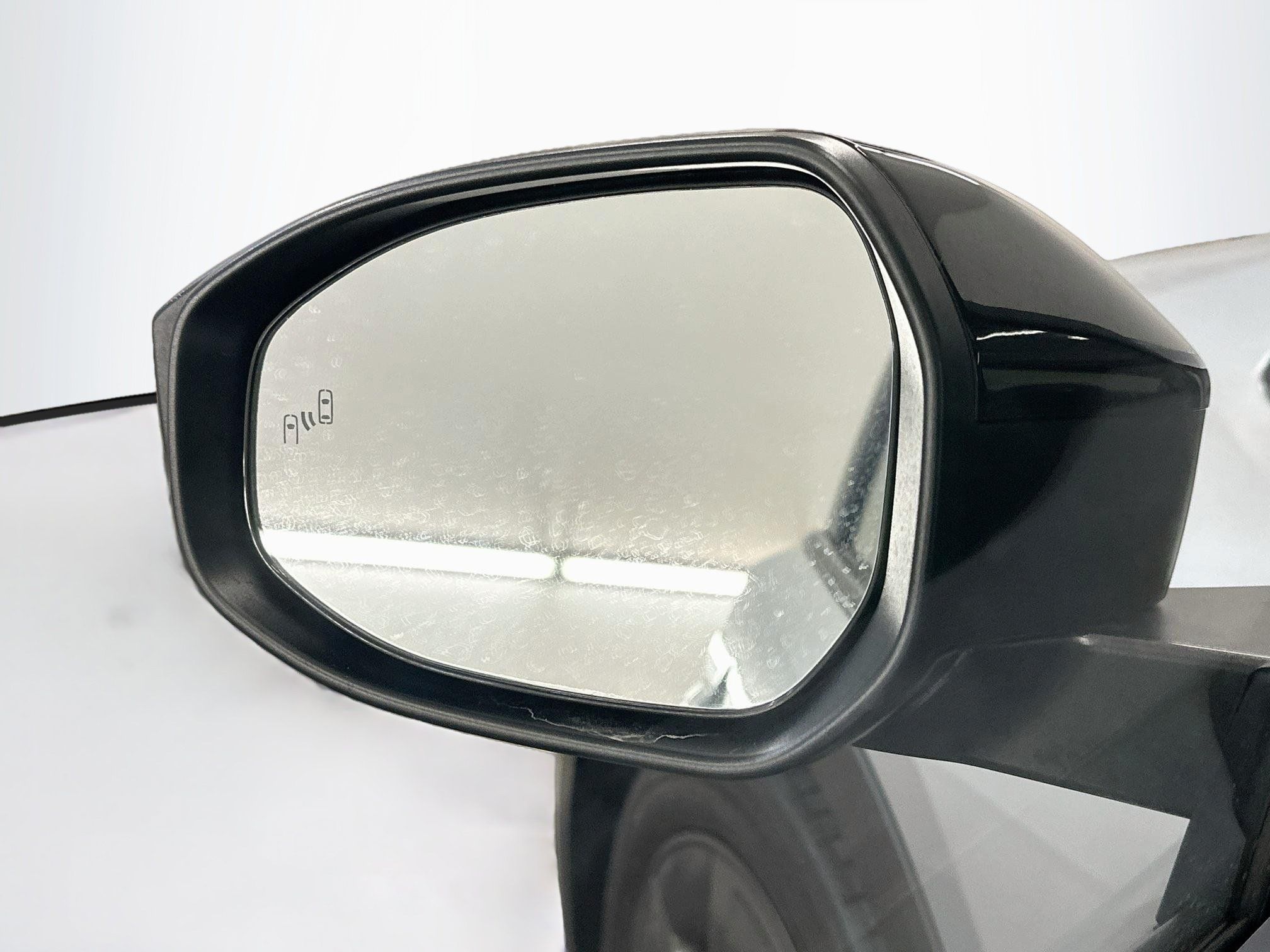 Used 2025 Toyota Prius LE FWD image 16