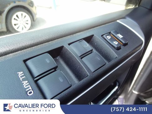 Used 2023 Toyota 4Runner Limited AWD/4WD image 15
