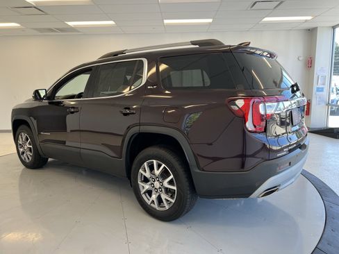 Used 2020 GMC Acadia SLT w/ Premium Package image 4