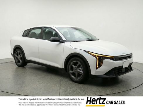 Used 2025 Kia K4 FWD image 1