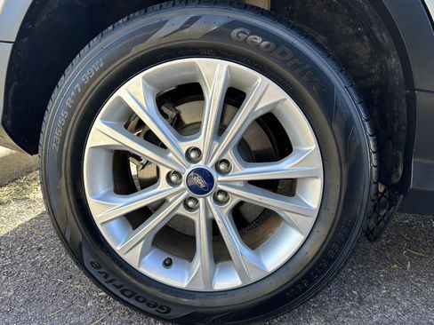 Used 2017 Ford Escape S image 31