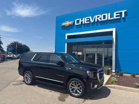 Used 2021 GMC Yukon SLT AWD/4WD image 1