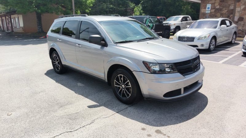 Used 2018 Dodge Journey SE w/ Blacktop Package FWD image 7