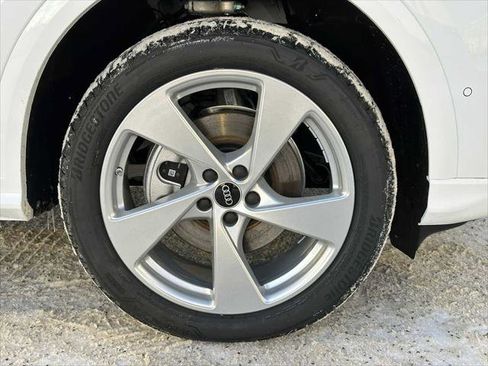 New 2025 Audi Q5 Premium Plus image 9