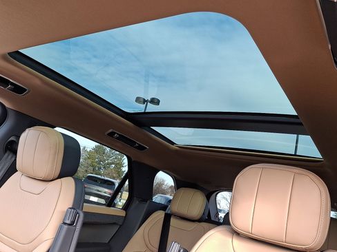 New 2026 Land Rover Range Rover Sport Dynamic SE image 11