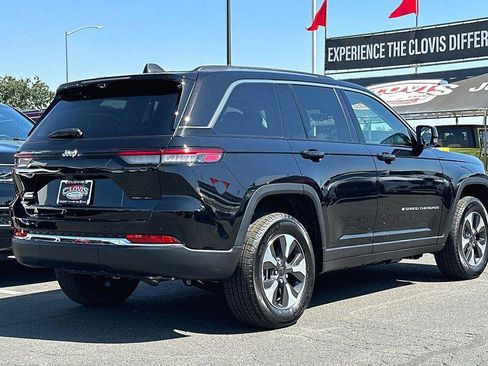 Used 2023 Jeep Grand Cherokee 4WD 4xe w/ Luxury Tech Group II image 4