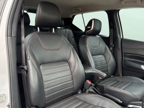 Used 2020 Nissan Kicks SR w/ SR Premium Package image 42