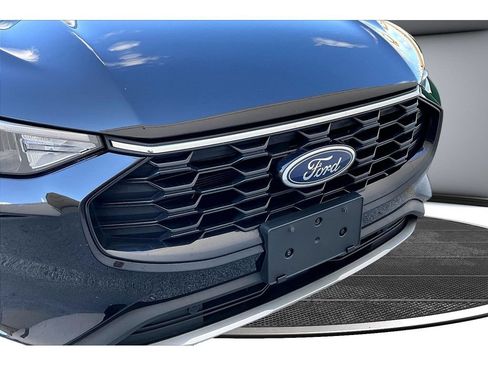 Used 2025 Ford Escape ST-Line Select AWD/4WD image 54