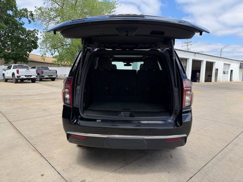 Used 2022 Chevrolet Tahoe LT w/ LT Signature Plus Package AWD/4WD image 14