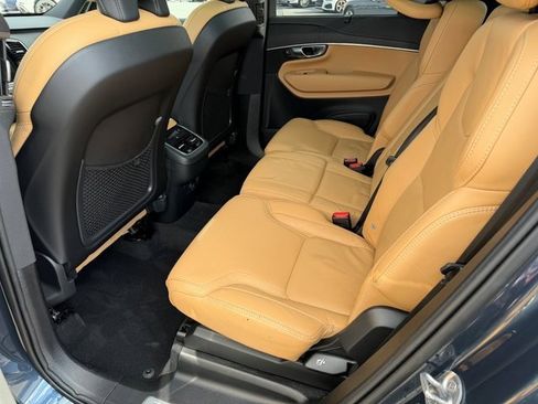 Certified 2024 Volvo XC90 B6 Ultimate w/ Protection Package Premier image 20