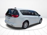 Used 2023 Chrysler Voyager LX image 4
