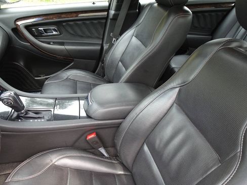 Used 2016 Ford Taurus Limited w/ Driver Assist Package AWD/4WD image 16