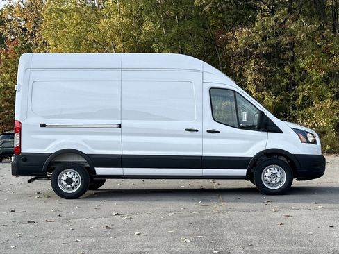 New 2026 Ford Transit 350 148 High Roof AWD image 12