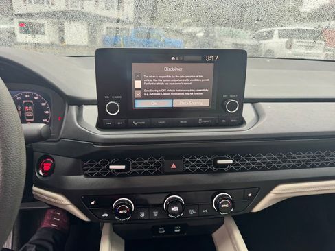 Used 2023 Honda Accord EX image 16