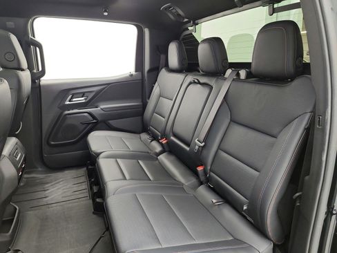 Used 2025 Chevrolet Silverado EV RST AWD/4WD image 15