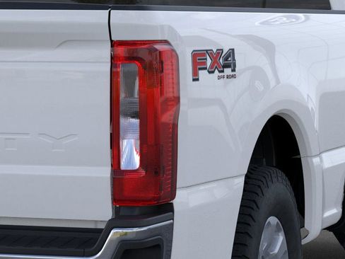 New 2025 Ford F350 XLT w/ FX4 Off-Road Package AWD/4WD image 43