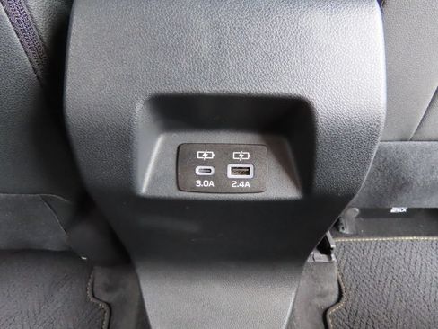 Used 2025 Subaru Crosstrek 2.5i Wilderness AWD/4WD image 32