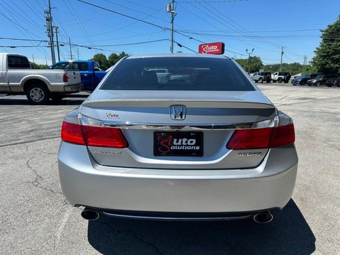 Used 2015 Honda Accord Sport image 5