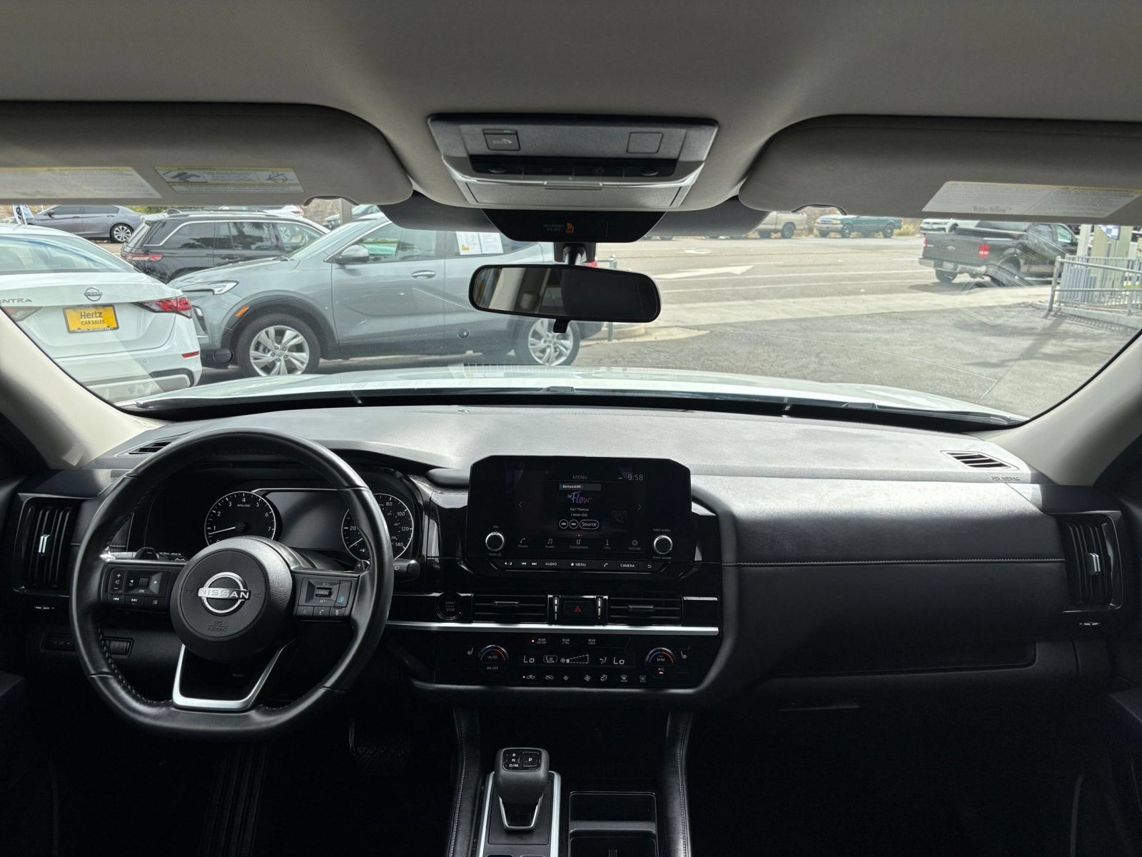 Used 2025 Nissan Pathfinder SV FWD image 35